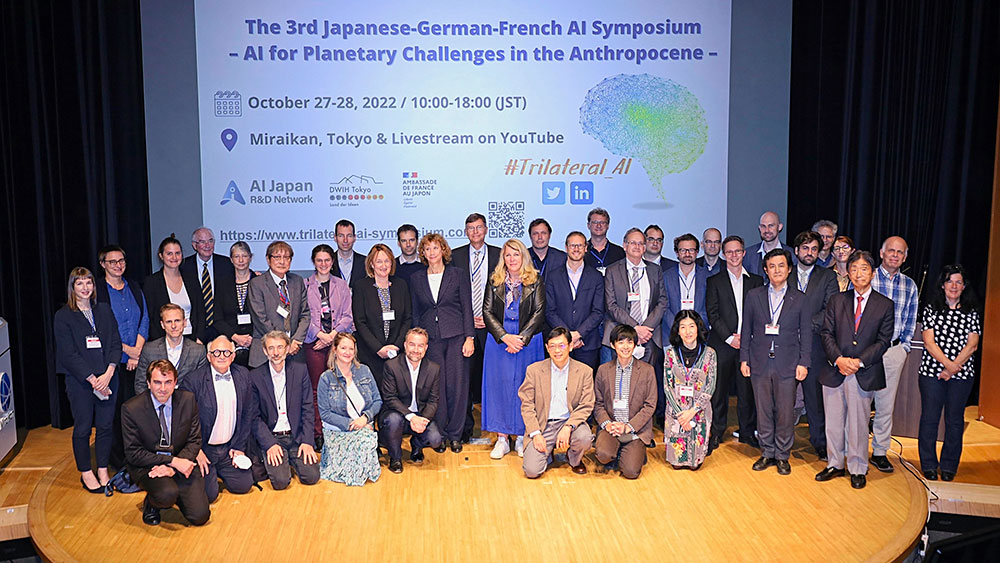 Group photo for the 3rd Japanese-German-French Symposium on Artificial Intelligence (AI)